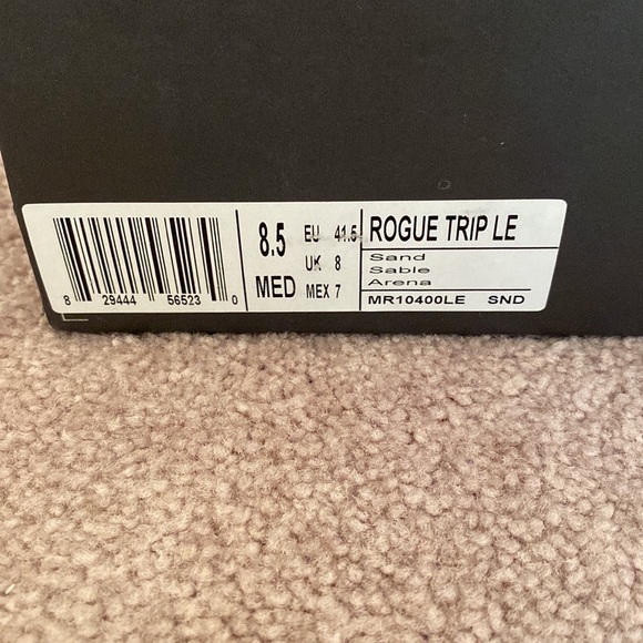 Men’s Kenneth Cole casual shoes size 8.5. - Picture 9 of 9